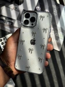 قاب موبایل ( آیفون - سامسونگ ) پاپیون ریز برجسته بیرنگ - Image 2