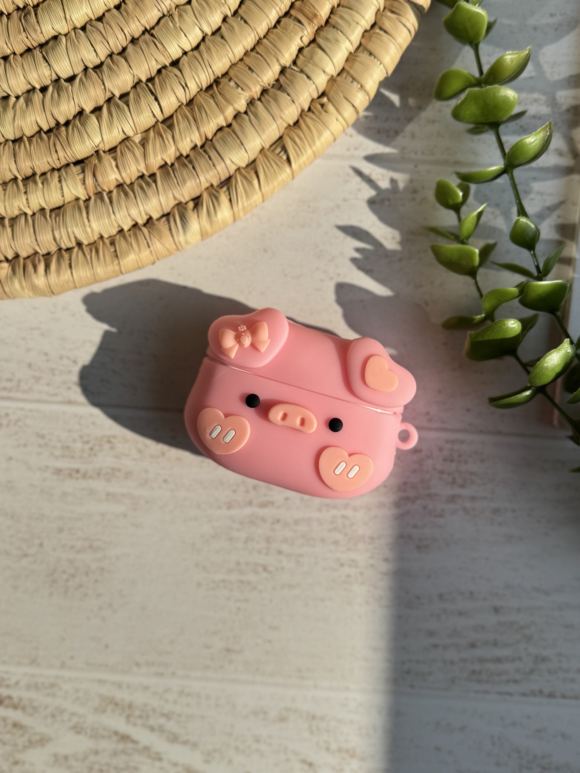 41678c.jpeg کاور ایرپاد سیلیکونی lovely pig (کدa0161) - Image 1
